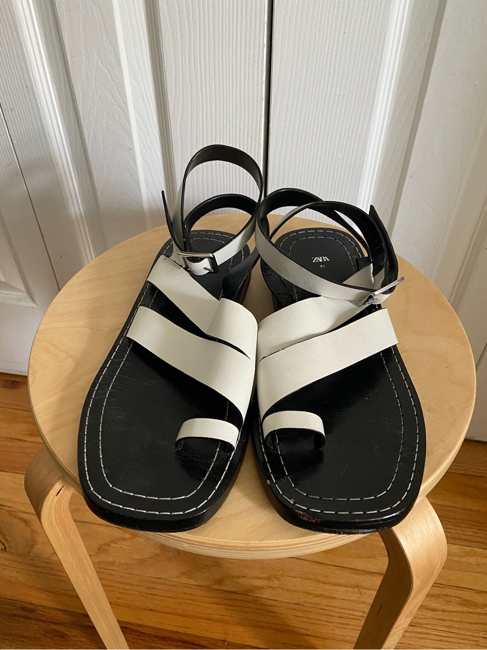 Zara White and Black Strappy Leather Sandals Size 10